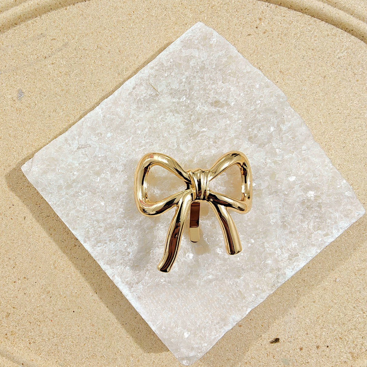 Women's Hairpin
