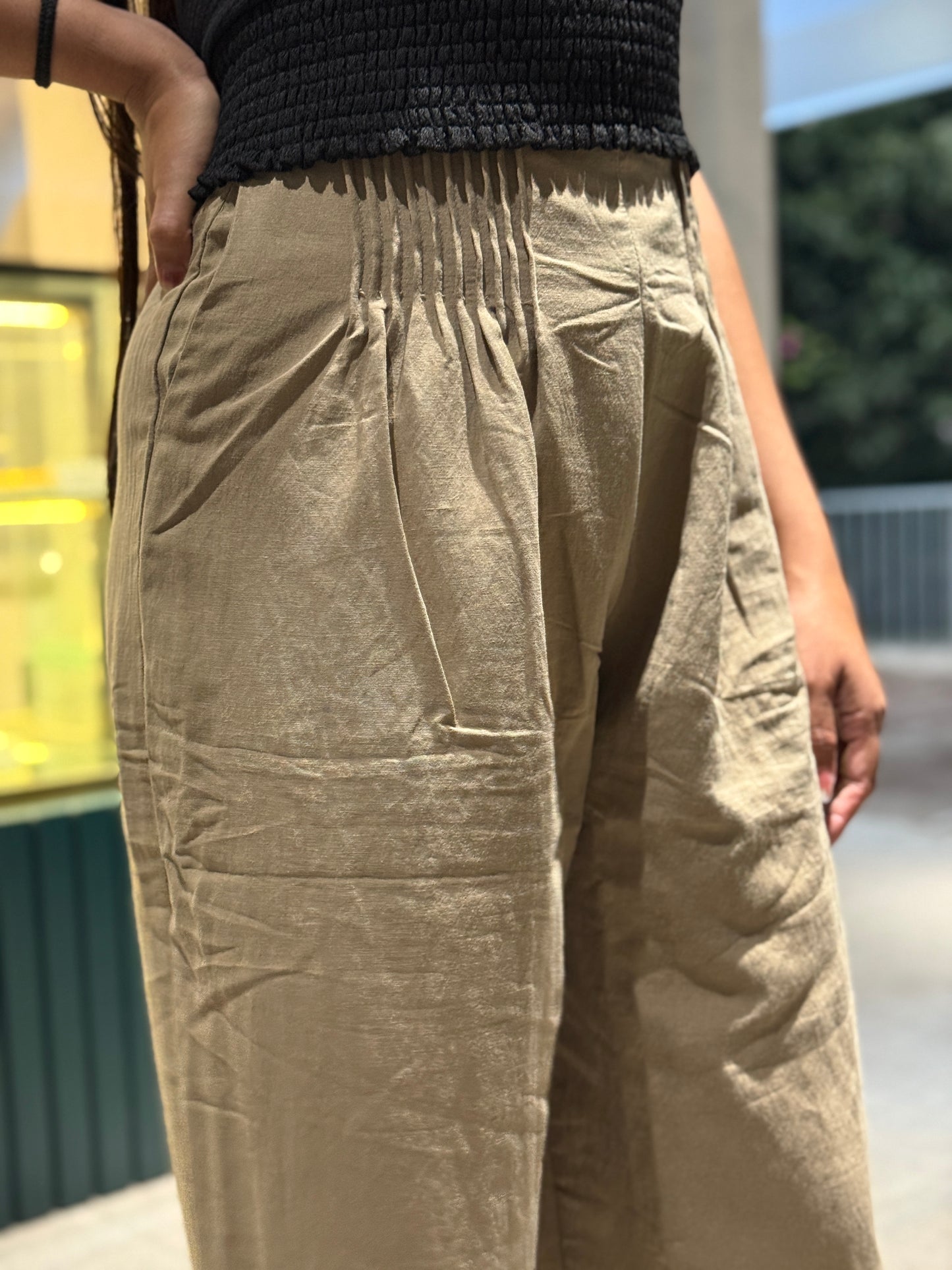 High waisted pleated pant