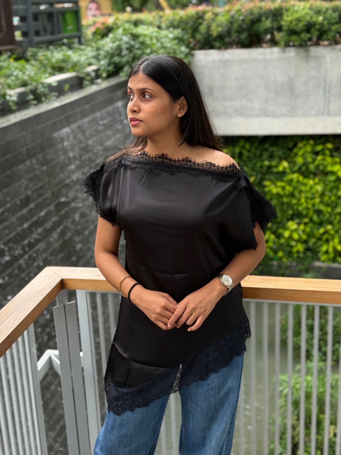 Lace Trim Sleeveless Cami Top black