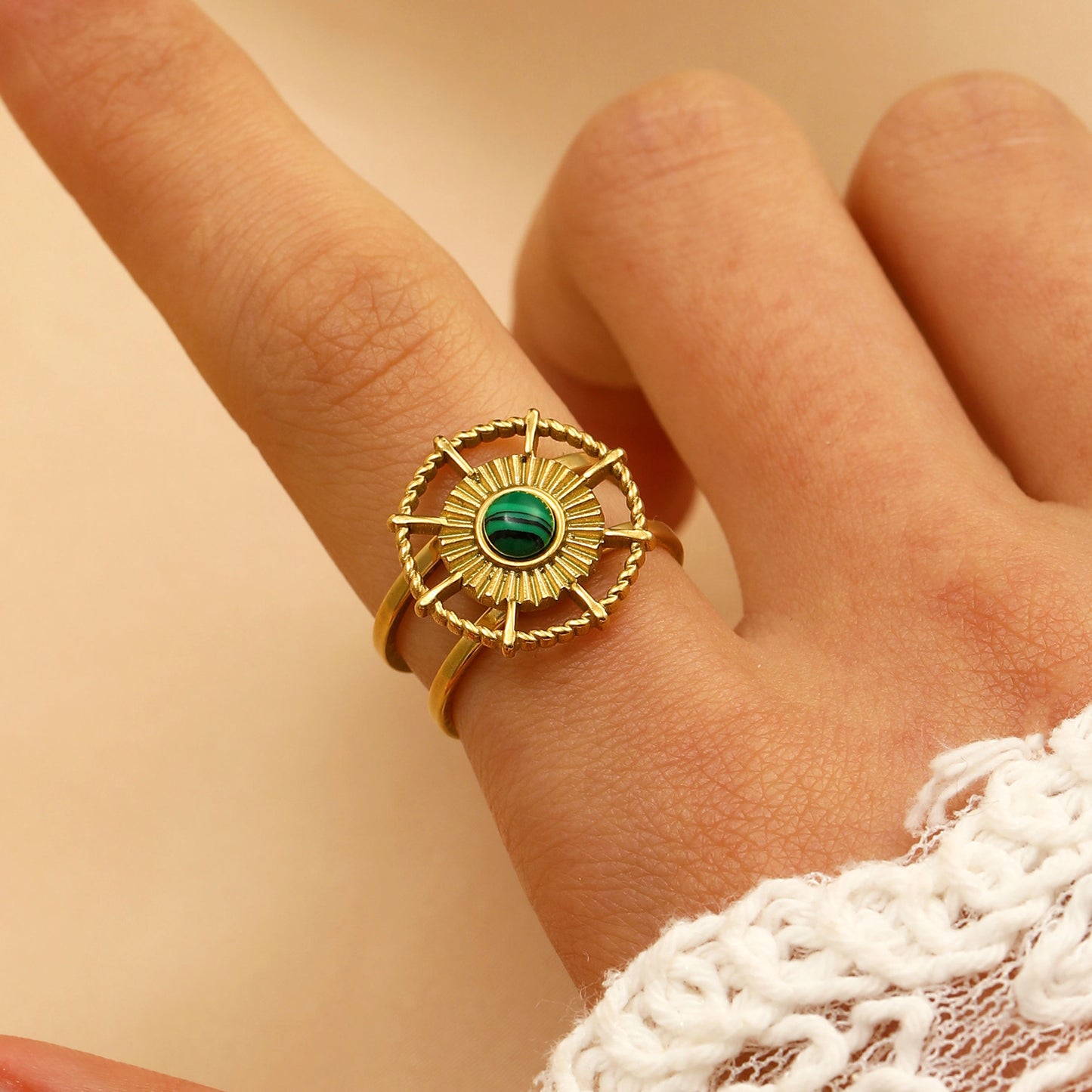 Retro Ring