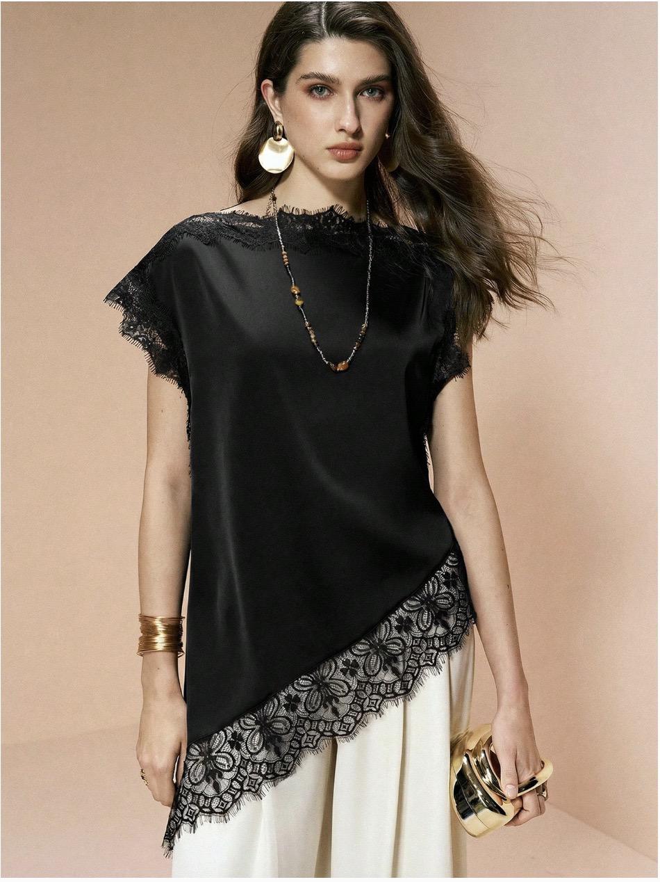 Lace stitching sleeveless top