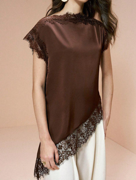 Lace stitching sleeveless top