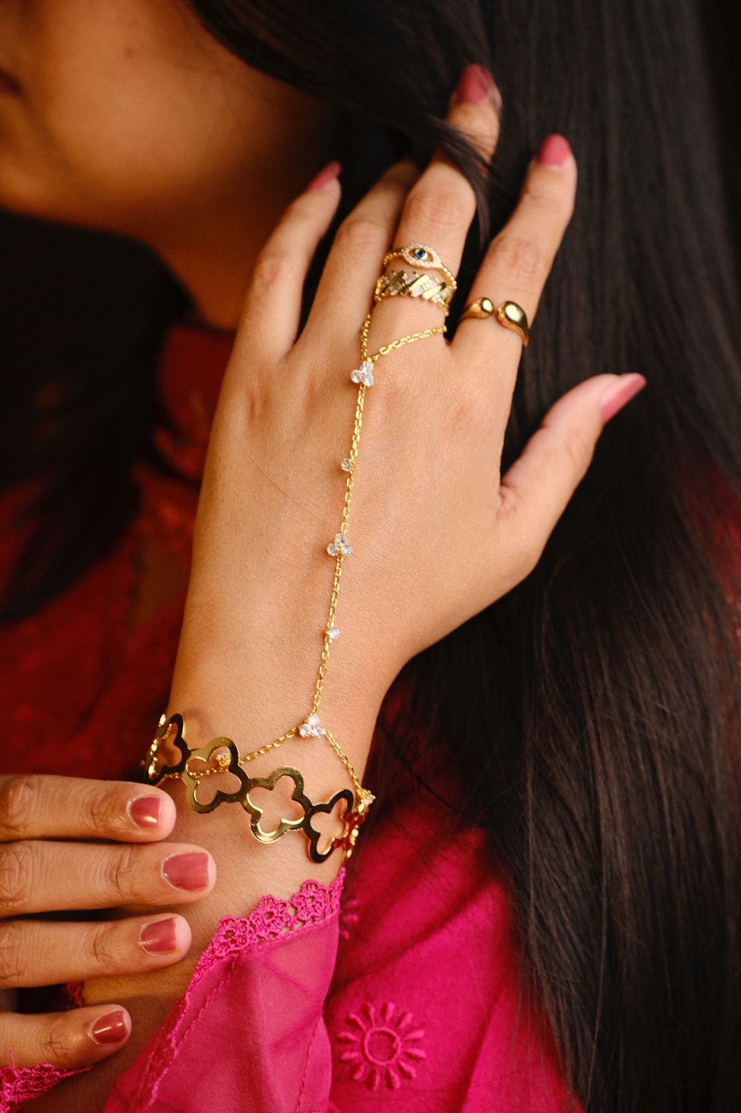 Rhinestone Hand Bracelet