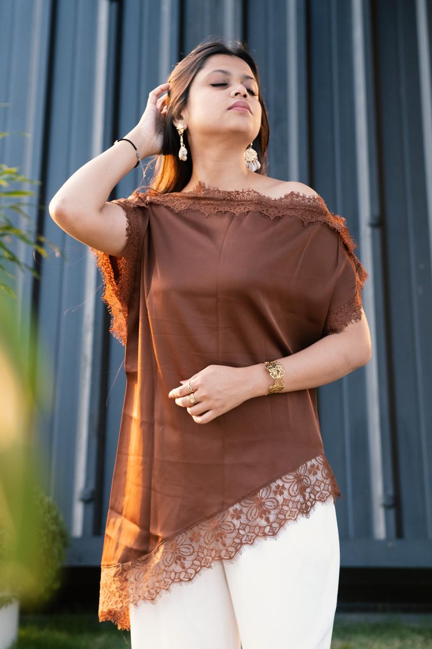 Lace Trim Sleeveless Cami Top Brown