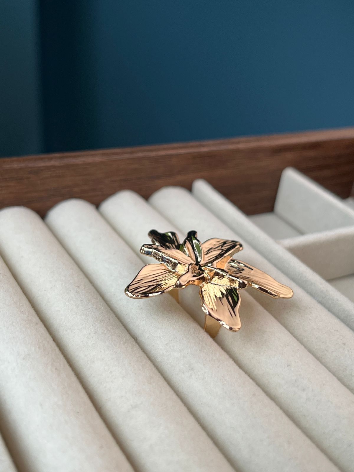 Gold Flower Luxury Ring